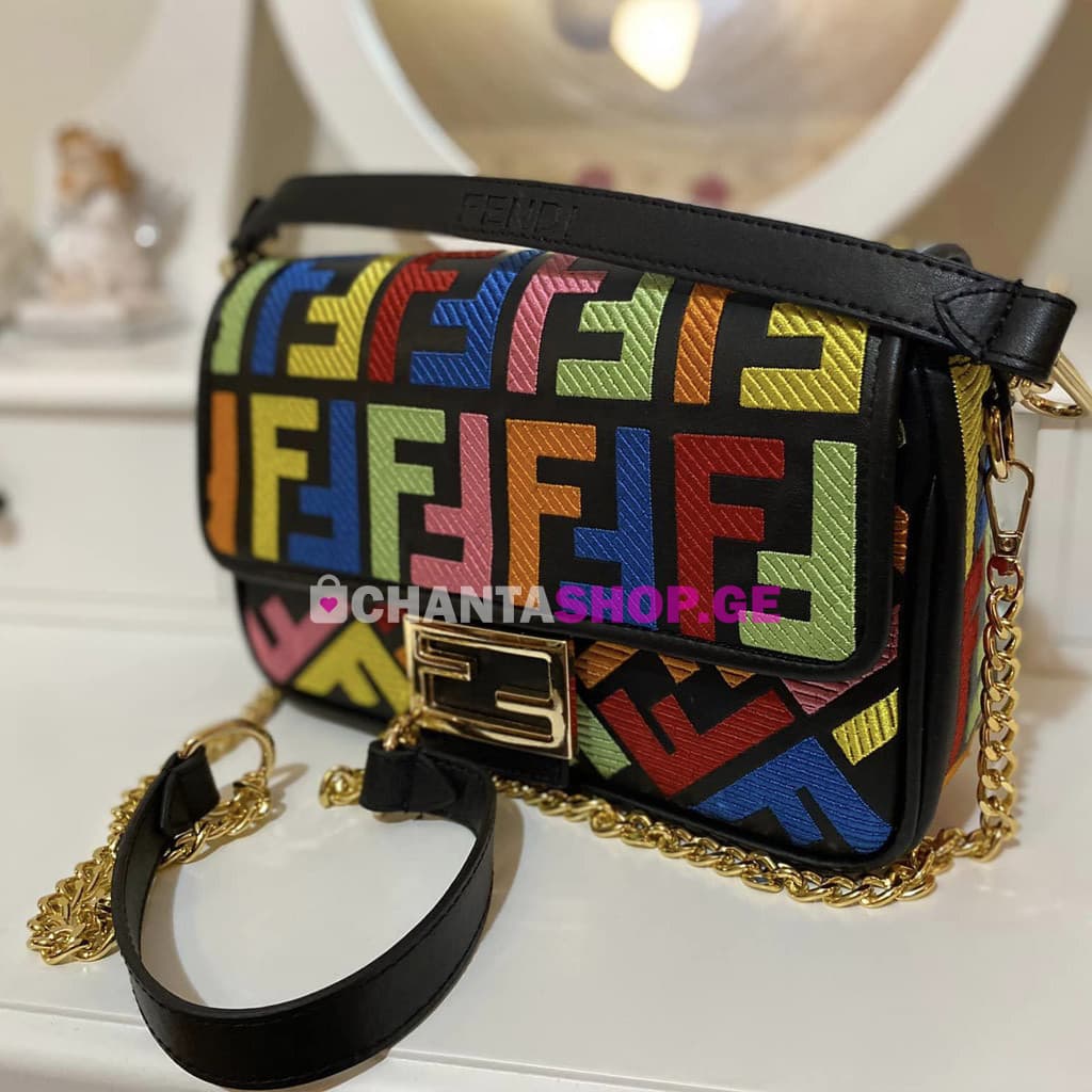 ქალის ჩანთა (ფენდის სტილი)